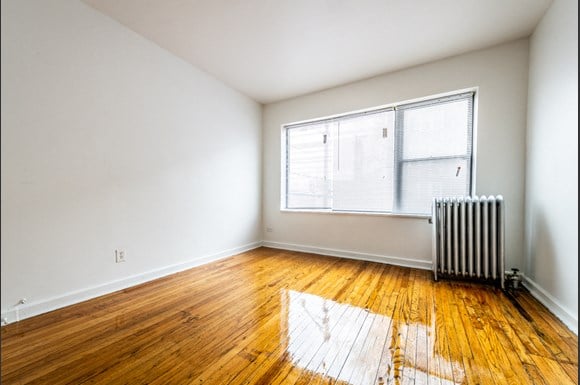 Pangea Auburn Gresham Apartments for rent in Chicago | 8057 S Marshfield Living Room